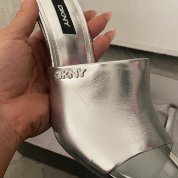 DKNY METALLIC HEE;S - Picture 1 of 6